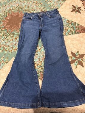 Wrangler Retro high-rise flare denim jeans size 32/32
